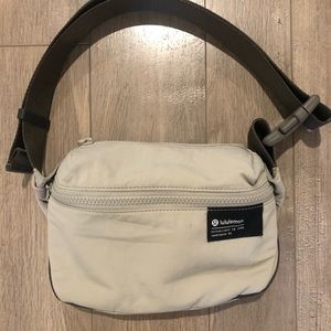 Lululemon belt bag